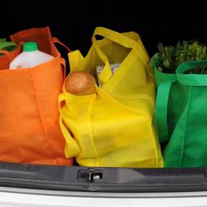 Przewoził dzieci w bagażniku, na torbach z zakupami... Policja publikuje nagranie