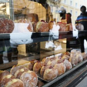 Kiedy wypada tłusty czwartek? Święto miłośników pączków i faworków już za trzy tygodnie! 