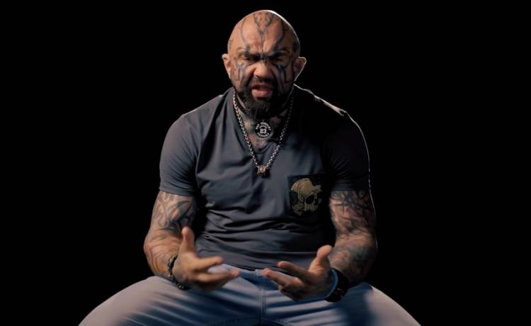 Marcin "Różal" Różalski bez tatuaży na twarzy. Internauci w szoku. "Wyglądałeś jak Mata" [ZDJĘCIA]