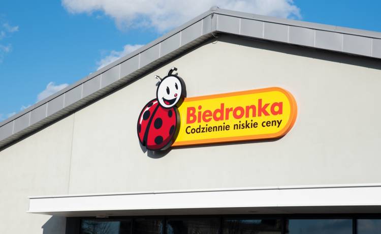 Biedronka odda pieniądze. Promocja -100% tylko przez jeden dzień