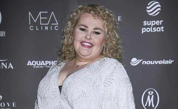 Kinga Zawodnik pochwaliła się metamorfozą. Internauci zarzucili jej nieszczerość. Jest odpowiedź 29-latki