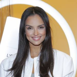 Klaudia El Dursi stanęła przed lustrem w bieliźnie. Fragment tkaniny sporo odsłonił! [FOTO]