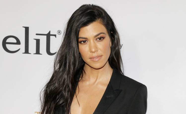 Kourtney Kardashian zdradziła, jak rozpoczyna tydzień. Te ćwiczenia pomogą w ujędrnieniu całego ciała
