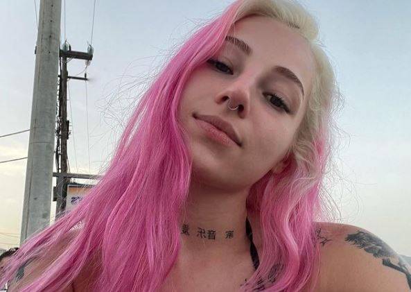 Young Leosia wyglądała w młodości zupełnie inaczej! Nie miała wtedy różowych włosów [WIDEO]