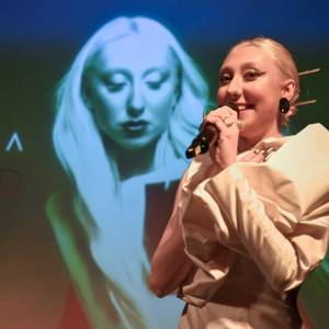 Eurowizja. Luna straciła głos. "Nie chce odpuszczać, ale choroba nie wybiera..."