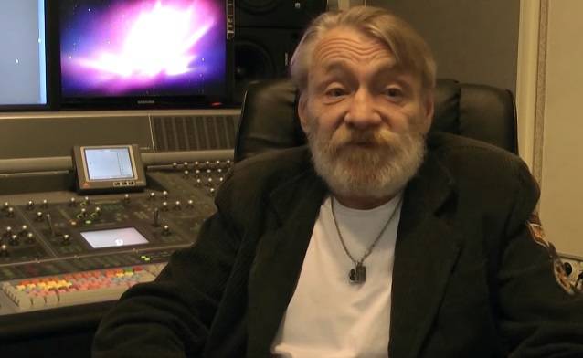 Jego głos znamy wszyscy. Polski aktor dubbingowy walczy o życie. Syn prosi o wsparcie     