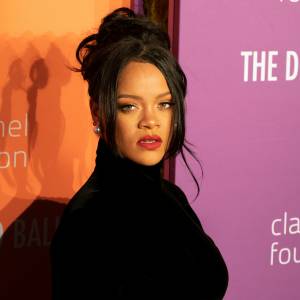 Rihanna spodziewa się dziecka?! Zdjęcia zrobione przez paparazzi mówią praktycznie wszystko
