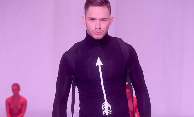 Uczestnik "Top Model" w szpitalu. Adam Niedźwiedź jest już po operacji 