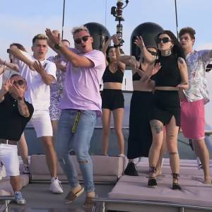 Ekipa powraca?! Internauci łączą kropki. To nie może być przypadek