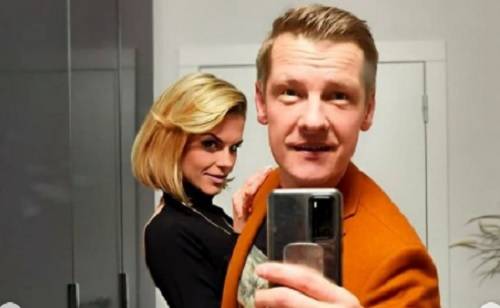 Żona Marcina Mroczka pręży się w stroju kąpielowym. Marlena Muranowicz rozgrzała sieć! [ZDJĘCIA]          