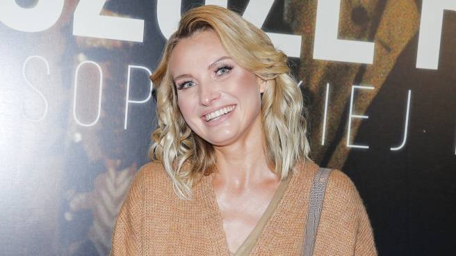 Joanna Moro śmiało eksponuje biust. Odważny kadr podzielił internautów