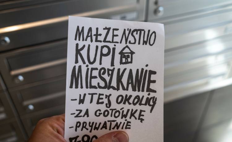 Nie daj się nabrać! Chcą kupić twoje mieszkanie za bezcen
