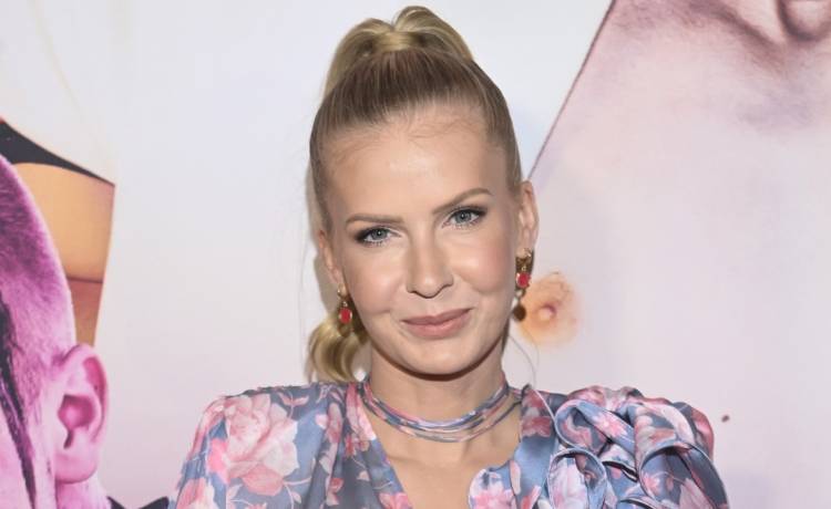 Edyta Pazura na wakacjach! Celebrytka wrzuciła zdjęcia w bikini [ZDJĘCIA]