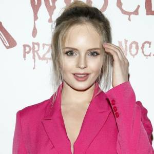 Olga Kalicka w różowych włosach! Pochwaliła się wakacyjną fryzurą