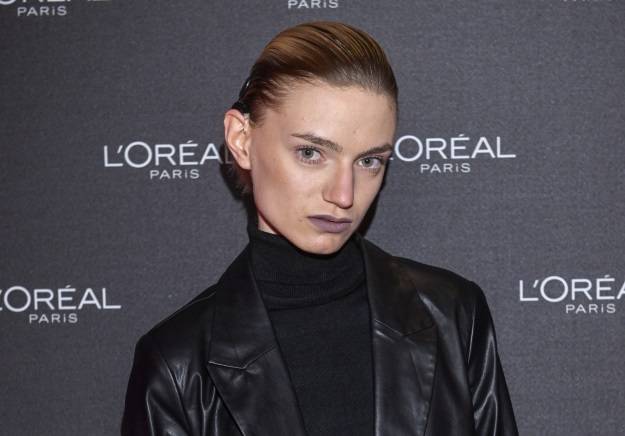 Weronika Pawelec topless. Uczestniczka "Top Model" odważnie pozuje na kładce. "Mega" [FOTO]