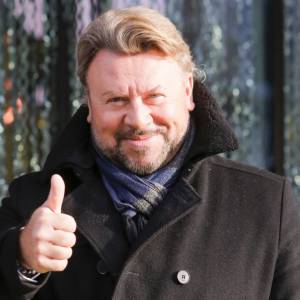 Michał Milowicz z narzeczoną! Aktor pochwalił się romantycznym zdjęciem [FOTO]