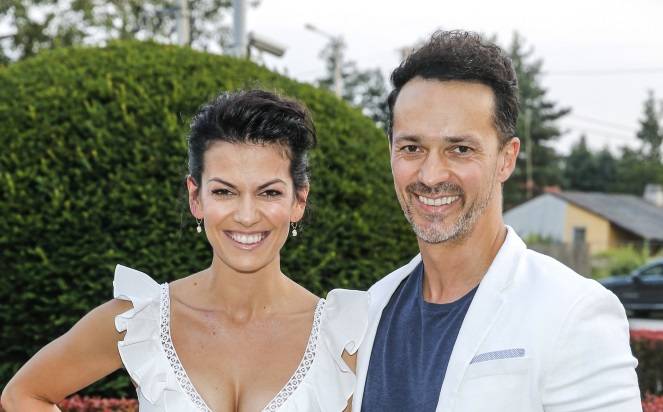 Alżbeta Lenska w zmysłowej sesji. Urodzinowy post aktorki poruszył internautów! [FOTO]