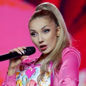 Cleo zrezygnowała z doczepianego kucyka i pokazała naturalne włosy. Widok zapiera dech! [FOTO]