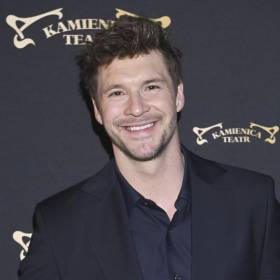 Mikołaj Roznerski pokazał siostrę. Rodzinna fotografia zachwyciła internautów