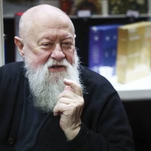 Katarzyna Kasia i Jerzy Bralczyk razem na antenie! Sukces programu „Jak to się mówi, czyli Kasia u Bralczyka”