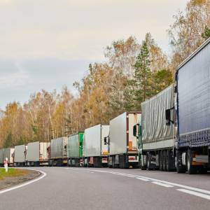 Dlaczego rosyjskie i białoruskie ciężarówki dalej jeżdżą przez nasz kraj? Znamy powód