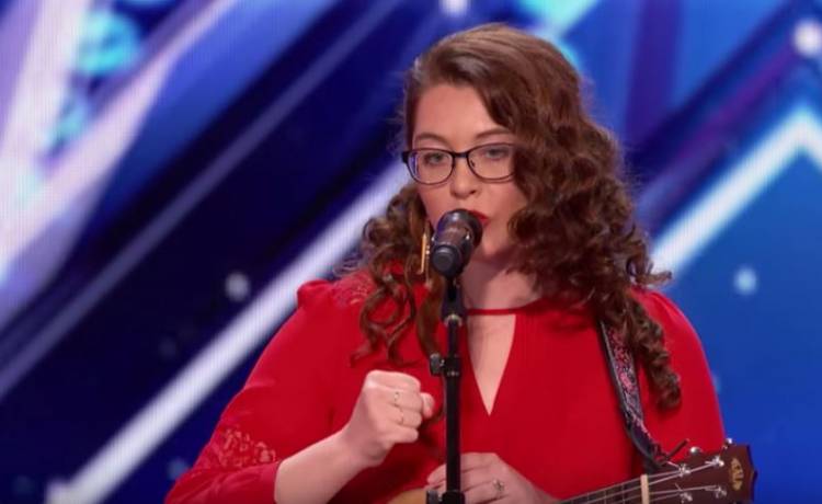 Ta dziewczyna jest niesłysząca, ale śpiewa tak, że wzruszyła całe jury!