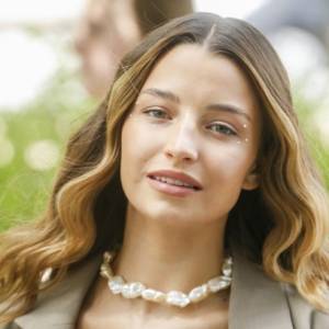 Julia Wieniawa pręży półnagie ciało. Na widok jej póz fanom odjęło mowę. "Szalejesz" [FOTO]