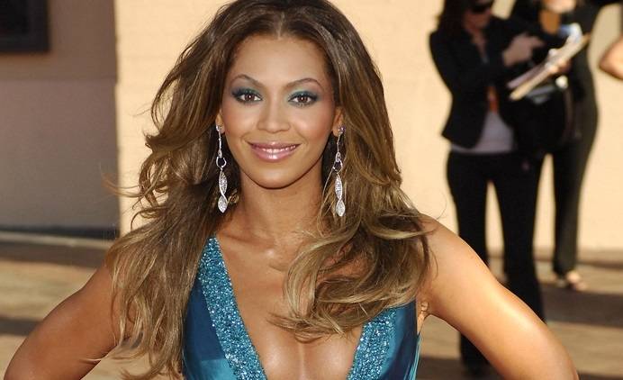 Beyoncé wraz z córką w teledysku do piosenki promującej "Króla Lwa". Zobaczcie, jak zaprezentowały się w "Spirit"! [WIDEO]