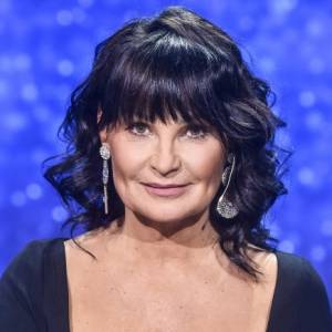 Iwona Pavlović niczym Pamela Anderson! Jurorka "Tańca z Gwiazdami" w kostiumie kąpielowym zachwyciła internautów [WIDEO]             