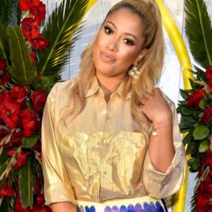 Patricia Kazadi w bikini. Aktorka żartobliwie odpowiada na krytyczne komentarze!             