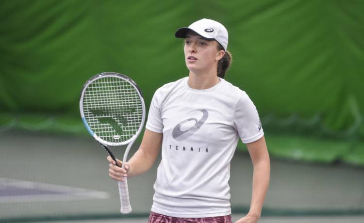 Kto będzie szkolił mistrzynię? Iga Świątek zakończyła współpracę z trenerem. Dlaczego? Chodzi o mentora Agnieszki Radwańskiej 