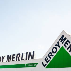 Jak wymawiać nazwy popularnych marek, nie łamiąc przy tym języka? Sprawdź, a Leroy Merlin, Camaieu i Quechua nie będzie dla ciebie problemem