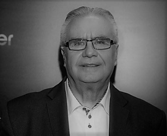 Koniec śledztwa w sprawie śmiertelnego wypadku Janusza Dzięcioła. "Nie ustąpiono pierwszeństwa przejazdu" - podaje prokuratura