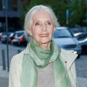 Ma 88 lat i jest modelką. Jest dowodem na to, że piękno jest ponadczasowe [FOTO]