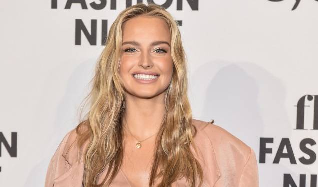 Karolina Pisarek podgrzewa atmosferę. Eksponuje pośladki na rajskim tle. "Pięknie" [FOTO]