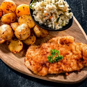 Ten błąd przy robieniu schabowego popełnia wiele osób. Unikaj go!