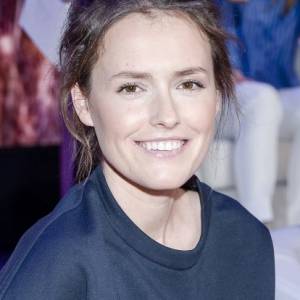 Olga Frycz pokazała zdjęcie z komunii. Jej sukienka robi wrażenie. "O to chodziło, żeby koleżanki zazdrościły" [FOTO]