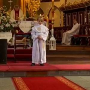 12-letni Filip z "The Voice Kids" zmierzył się z utworem "Ave Maria". Jego występ z komunii robi furorę w sieci! [WIDEO]