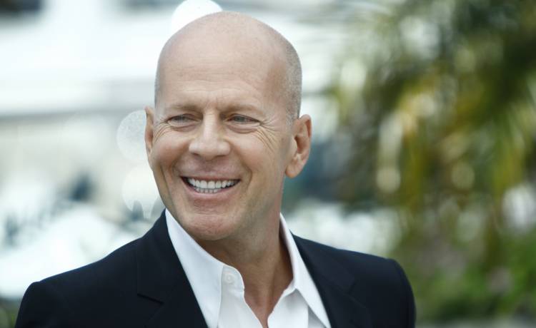 Bruce Willis wyrzucony z apteki za brak maseczki. "Błąd w ocenie"