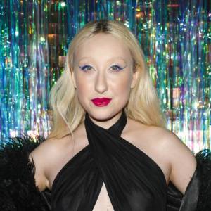 Eurowizja. Luna zachwyciła kreacją na Turkusowym Dywanie!