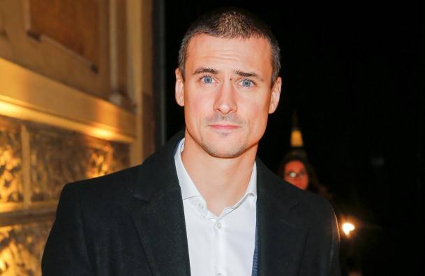 Mateusz Damięcki został ojcem po raz drugi. Aktor zachwycił fanów uroczym rodzinnym kadrem