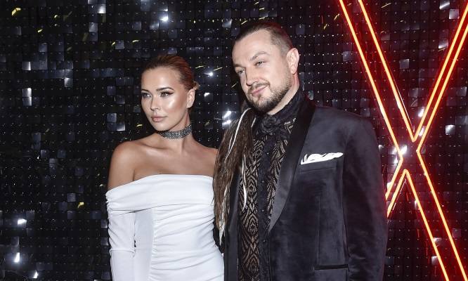 Sandra Kubicka w bieli. Baron zaczyna nowy rozdział w życiu z 26-letnią modelką u boku! [ZDJĘCIA]