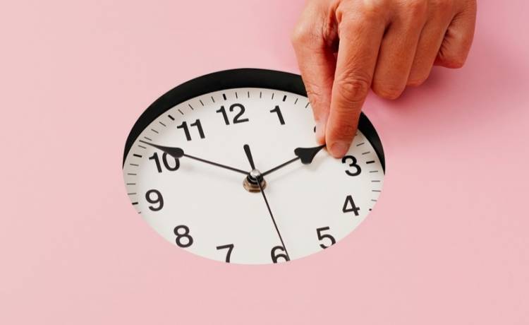Kiedy zmiana  czasu z letniego na zimowy 2022? Sprawdź, na co się przygotować!