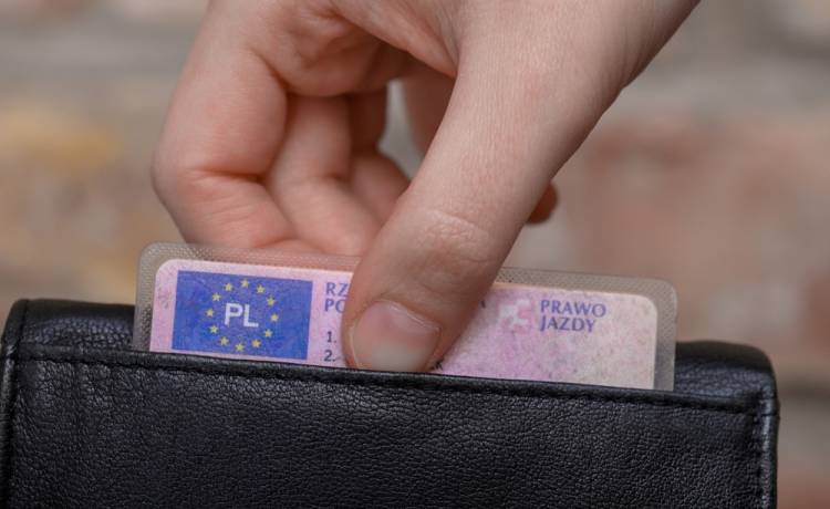 Wielka zmiana dla kierowców. Prawo jazdy do wymiany – nie przegap terminu!, fot. Shutterstock