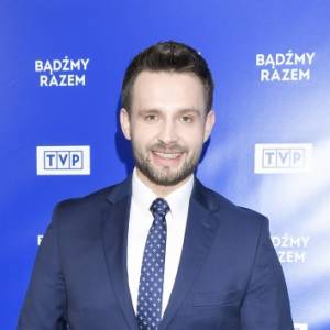 Niefortunna pomyłka w TVP2: "Słońce kręci się wokół Ziemi"