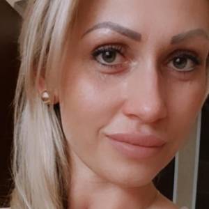 Iza ze "Ślubu..." nie do poznania na najnowszych zdjęciach. Co za przemiana! [FOTO]