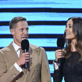Wyjątkowy duet prowadzących „On Air Music Awards”. Krzan i Michałowski razem na scenie