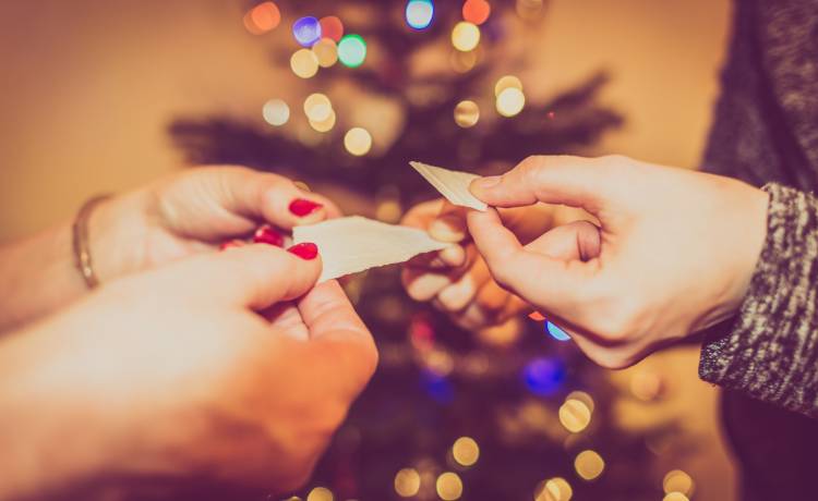 Jak nie składać życzeń świątecznych? Tego nie mów, bo kogoś urazisz