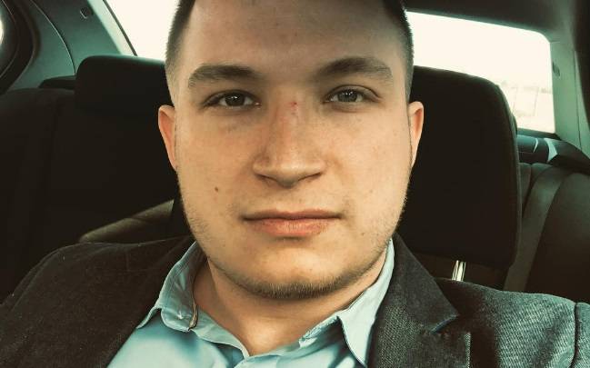 Kamil Borkowski ze "ŚOPW 7" zakochany! W sieci zamieścił romantyczne zdjęcie z dziewczyną [FOTO]