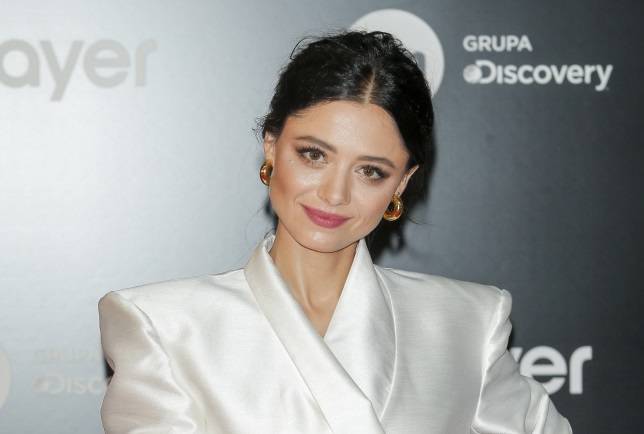 Adriana Kalska odważnie na Instagramie. Aktorka podzieliła się kadrem zza kulis [ZDJĘCIE]